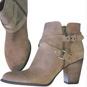 NWOT Guess Cognac Wgrulaa Suede Boots/Booties❣️